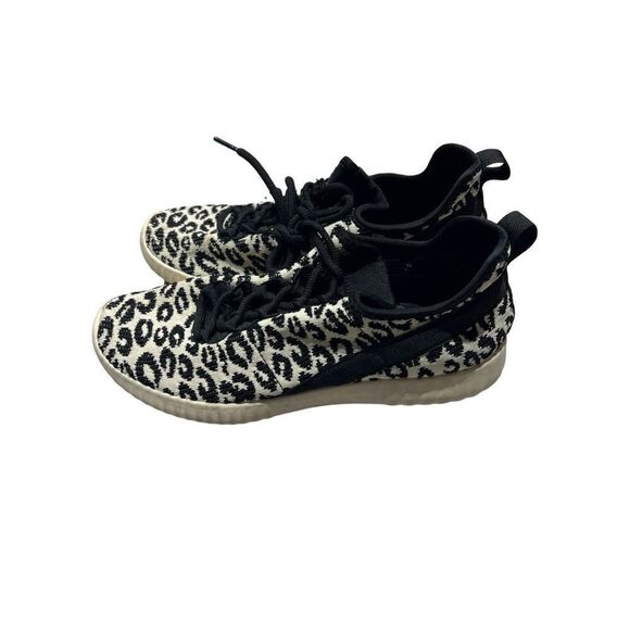 Torrid Womens Leopard Print Lace Up Round Toe Sneaker Black White Size 9.5WW - Picture 5 of 6